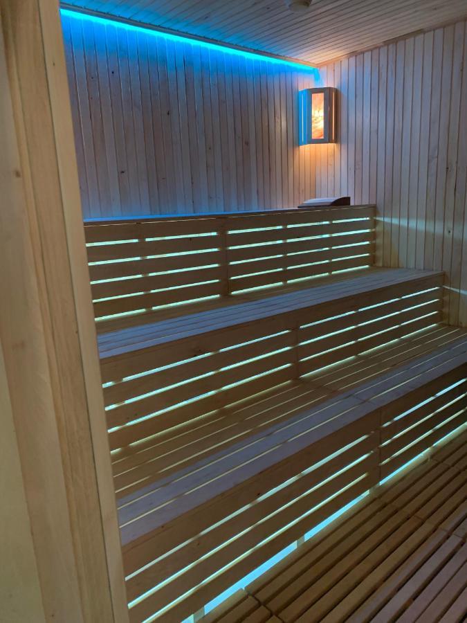 Loft Wood Hotel Mukacheve Ngoại thất bức ảnh