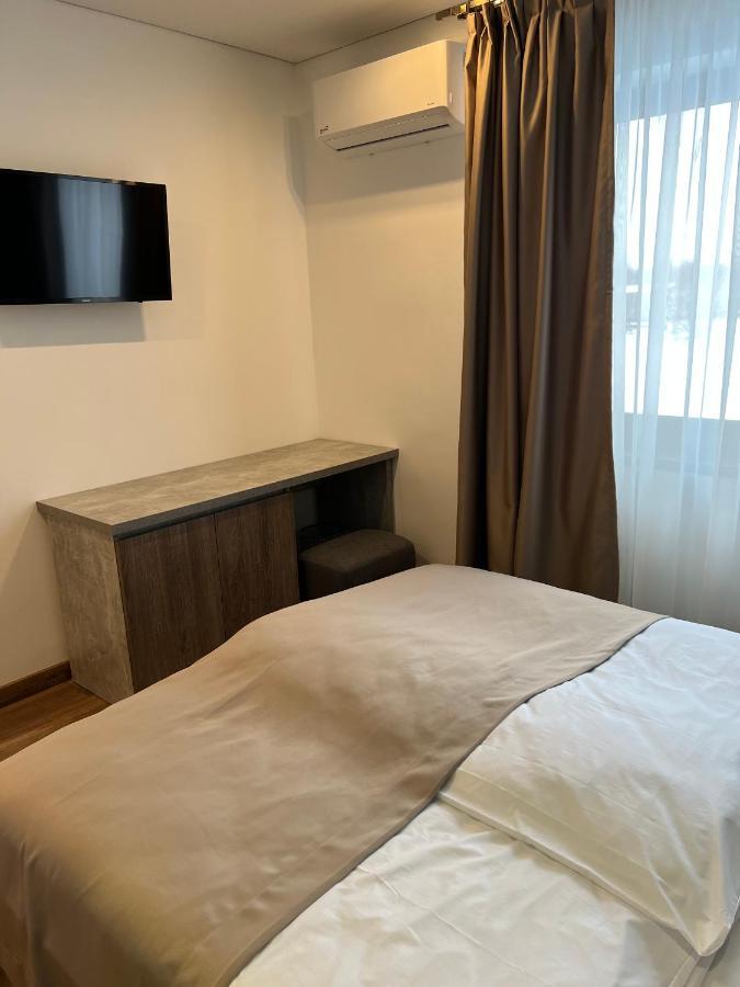 Loft Wood Hotel Mukacheve Ngoại thất bức ảnh
