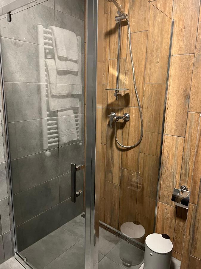 Loft Wood Hotel Mukacheve Ngoại thất bức ảnh