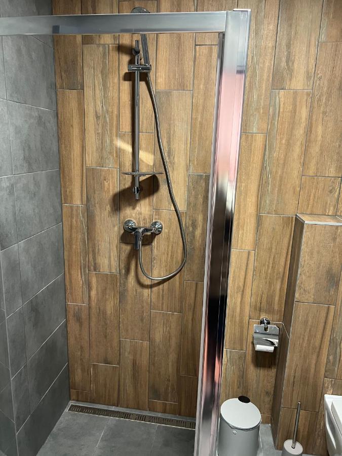 Loft Wood Hotel Mukacheve Ngoại thất bức ảnh