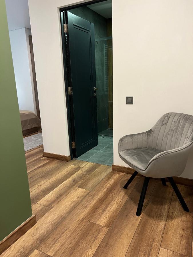 Loft Wood Hotel Mukacheve Ngoại thất bức ảnh
