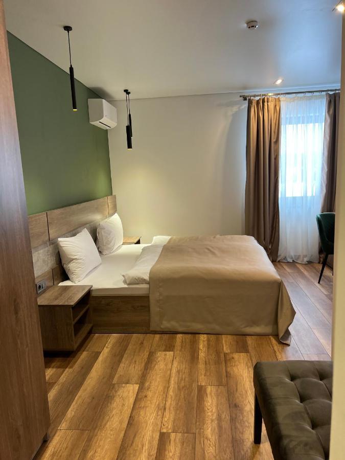 Loft Wood Hotel Mukacheve Ngoại thất bức ảnh
