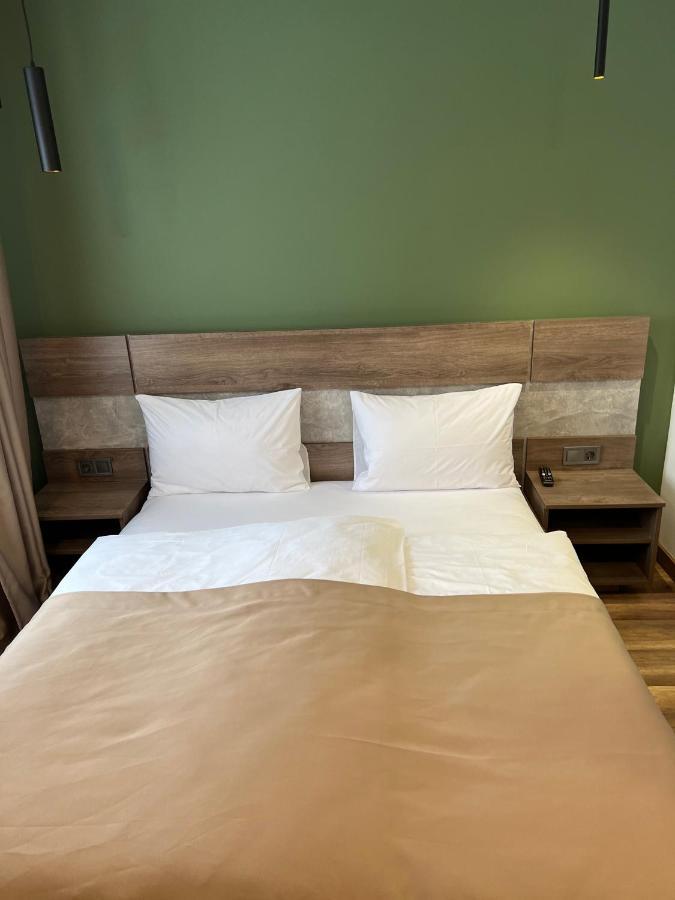 Loft Wood Hotel Mukacheve Ngoại thất bức ảnh