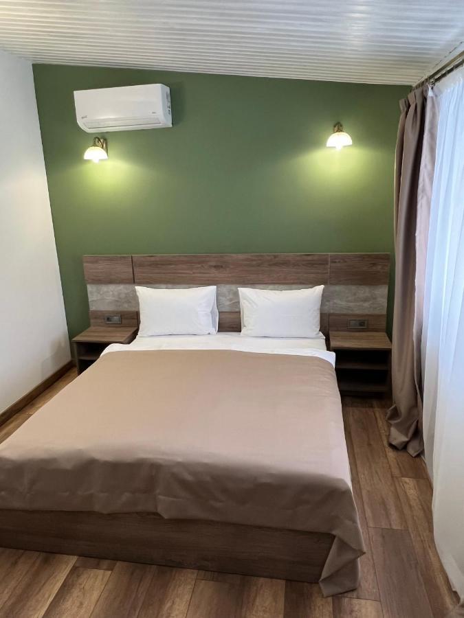 Loft Wood Hotel Mukacheve Ngoại thất bức ảnh