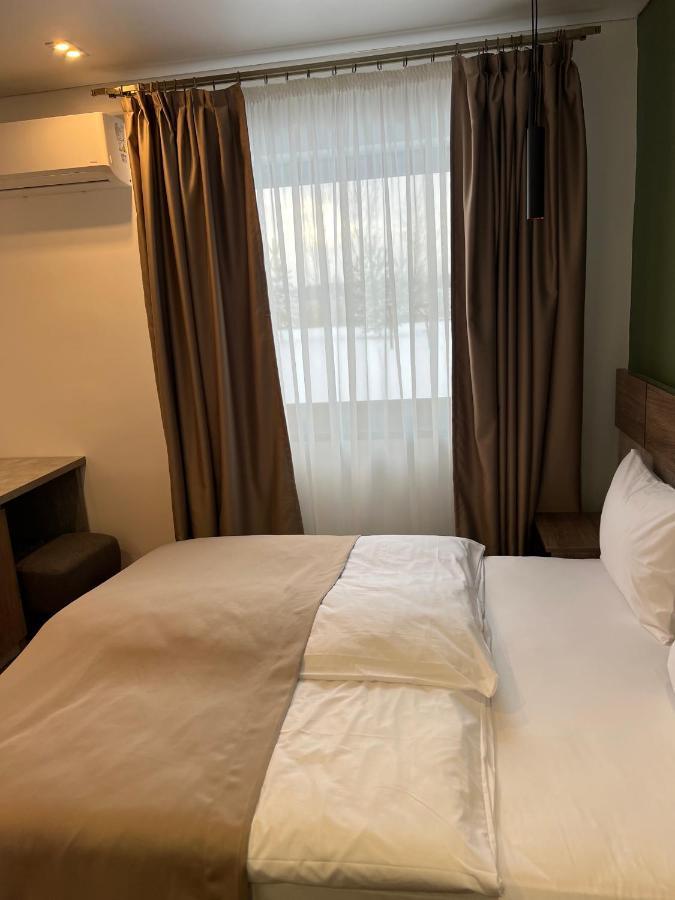 Loft Wood Hotel Mukacheve Ngoại thất bức ảnh