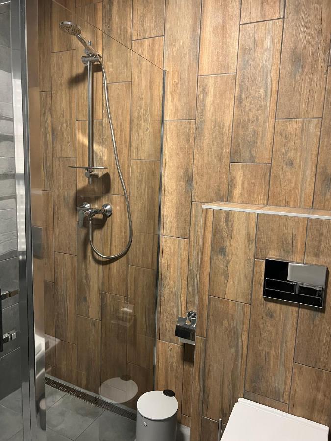 Loft Wood Hotel Mukacheve Ngoại thất bức ảnh