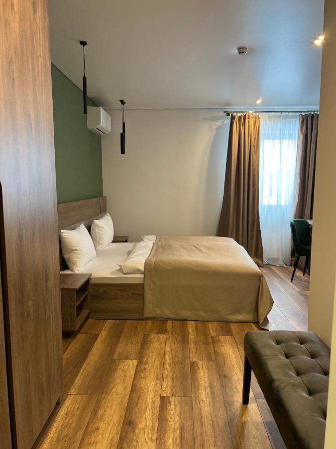 Loft Wood Hotel Mukacheve Ngoại thất bức ảnh