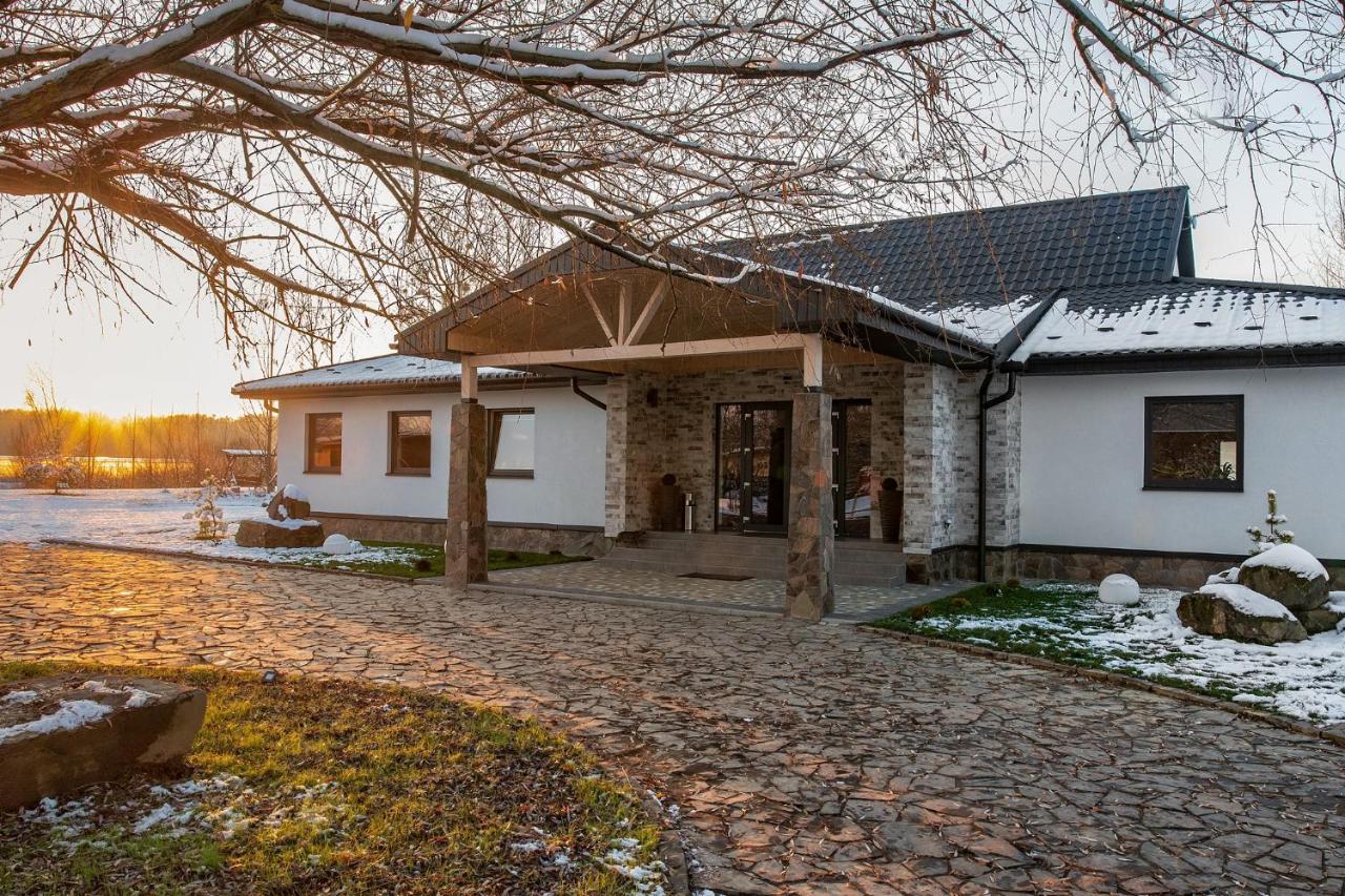Loft Wood Hotel Mukacheve Ngoại thất bức ảnh